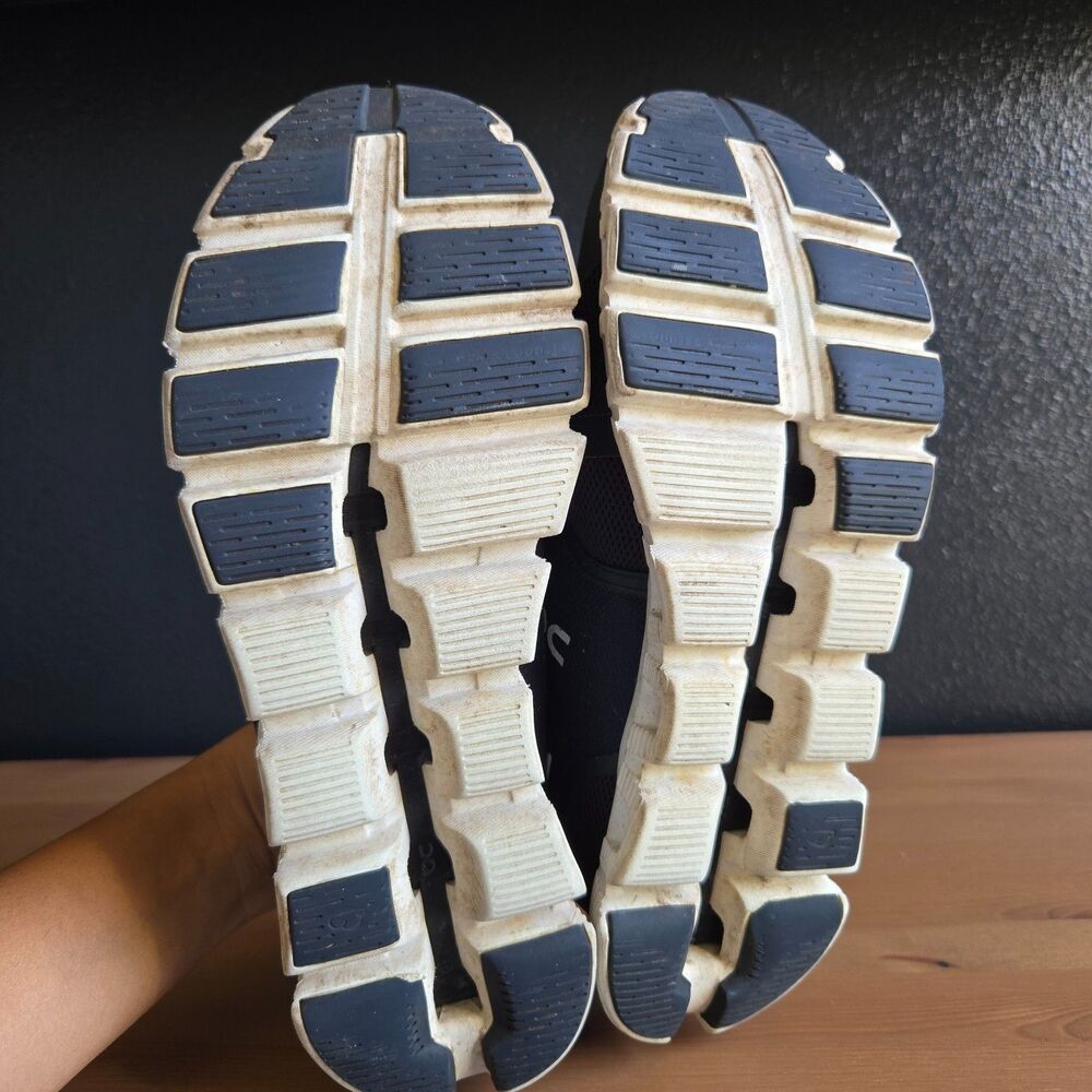 On Cloud Sneaker Black White Size 11 - Picture 2 of 6